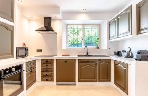Guerrevieille Villa | Villa Les Lauriers 150 m from the sea heated pool, Grimaud, golfe St Tropez