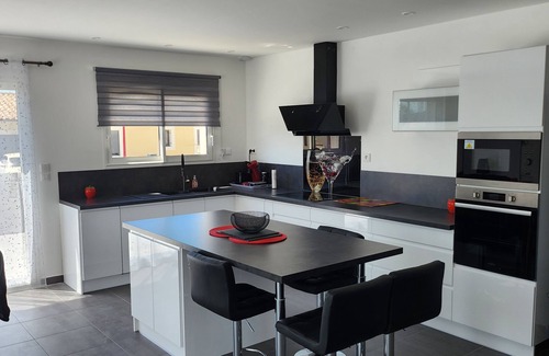 Capestang Villa | Villa les Terrasses du Canal