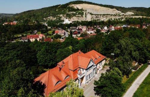 Dornburg-Camburg Apartamento | Villa Levin 65qm 4 Personen mit Pool WLAN und Parken