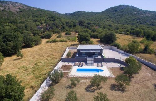 Municipality of Klis Villa | Villa Life