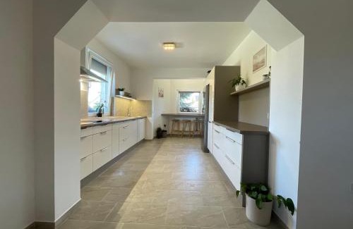 Balatonkeresztur Apartamento | Villa Lili Apartments