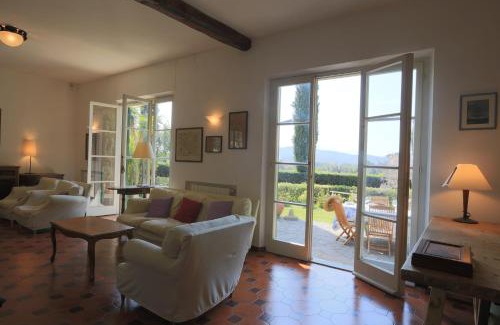 Magazzini Villa | Villa Lilla