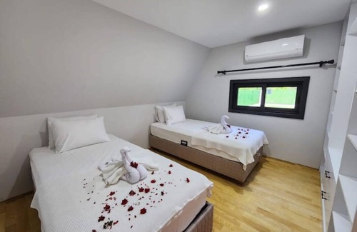 Dalyan City Center Cabaña | Villa Lime Bungalow