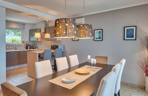 Lovran Villa | Villa LIna - hermosa villa con piscina infinita cerca de la playa