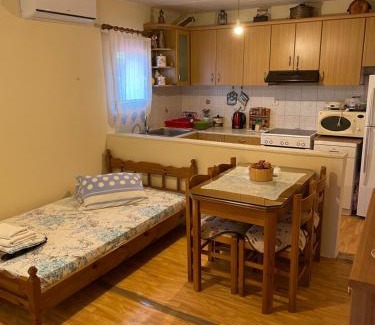 Mikrospilia Apartamento | Villa Lochia - Mikrospilia House