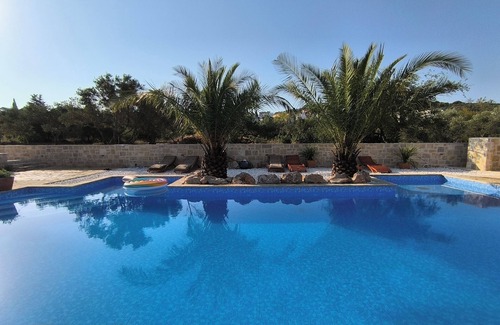 Murter Apartamento | Villa Lojena, cozy studio near the beach in delightful Murter