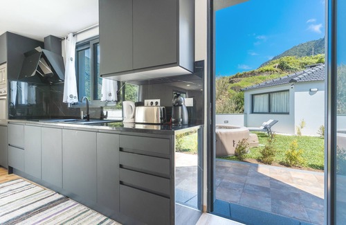 Sao Vicente Chalet De Esquí | Villa Lorenzo by Atlantic Holiday