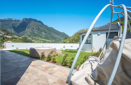 Sao Vicente Chalet De Esquí | Villa Lorenzo by Atlantic Holiday