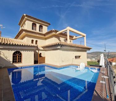 Letur Casa | Villa los Dulces-Piscina Privada