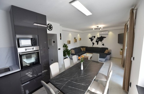 Ludbreg Villa | Villa Luana - Four bedroom Villa with Terrace and swimming pool