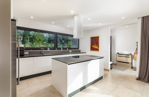 Kirmenjak Villa | Villa Luce Verde: hermosa villa con piscina privada climatizada, jacuzzi y sauna cerca de la ciudad de Porec y sus playas