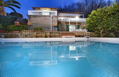 Sant'Agata sui Due Golfi Villa | Villa Luisa play& pool
