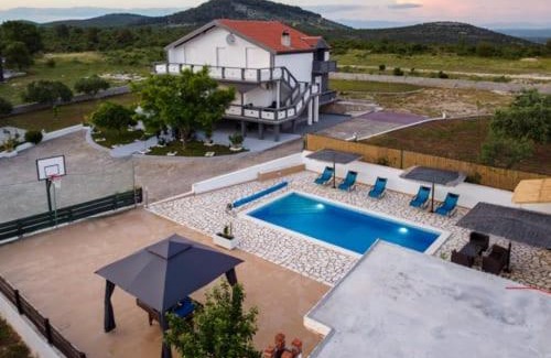 Sveti Filip i Jakov Casa | Villa Luka