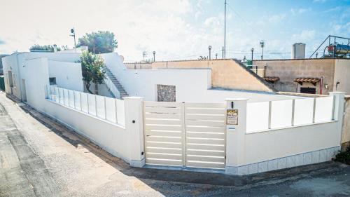 Tre Fontane Casa | Villa Lumia