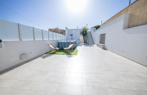 Tre Fontane Casa | Villa Lumia