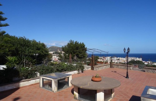 Lipari Historic Centre Apartamento | Villa Luna - Appartamenti con panorama
