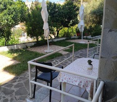 Qafe e Gjashtes Apartamento | Villa Luna Vista