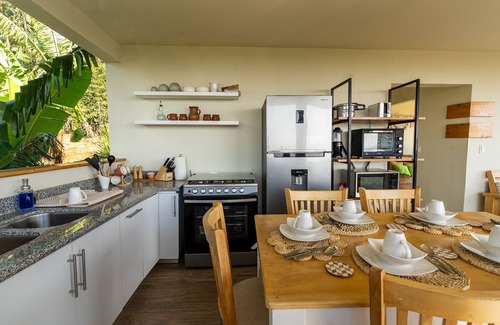 Coatepeque Casa | Villa Luvier