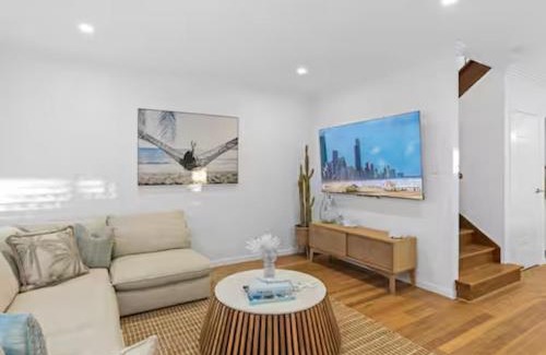 Miami Casa | Villa Luxe Miami, Heated Pool, 5 min walk to beach