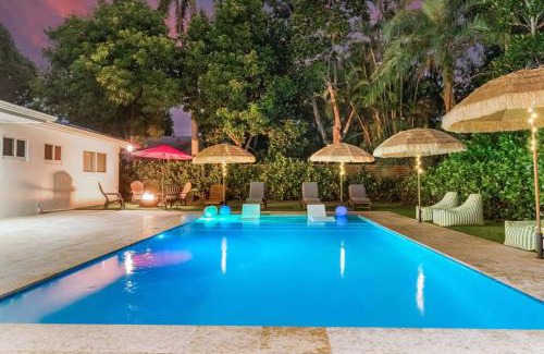 Ojus Casa | Villa Luxe Modern Pool Covered Terrace