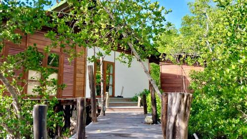 Waisai Complejo | Villa Luzo & Tours