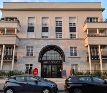 Saint-Cyr-l'Ecole Apartamento | Villa Médicis Versailles Saint-Cyr-l'Ecole