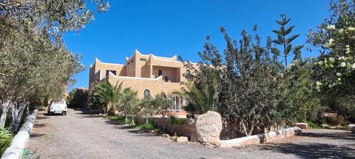 Afrate Haissoun Cama Y Desayuno | Villa m birika