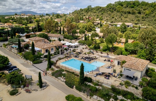 Saint-Maurice-dʼArdeche Villa | Villa-Villa-Baño con bañera-Terraza