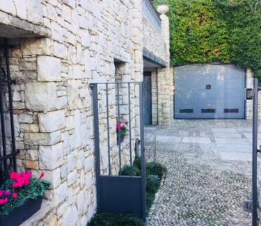 Bozze-Calchera-Villa Apartamento | Villa Maddalena