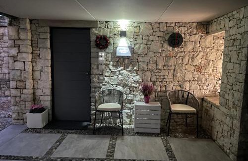 Bozze-Calchera-Villa Apartamento | Villa Maddalena