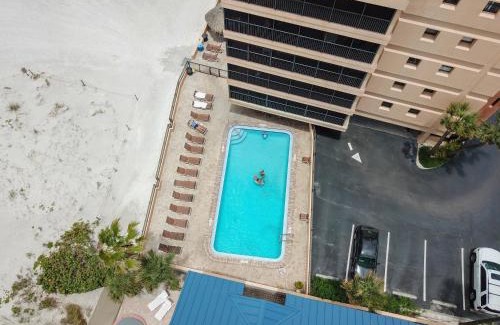 Madeira Beach Casa | Villa Madeira by Travel Resort Services