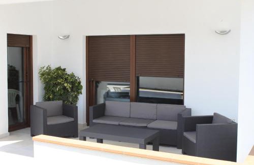 Loja Casa | Villa Madodos con piscina privada, jacuzzi, barbacoa y chimenea