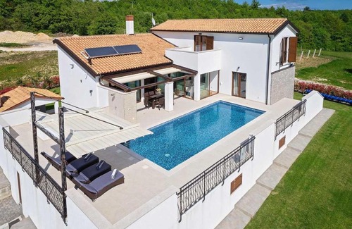 Gracisce Casa | Villa Mala Halu