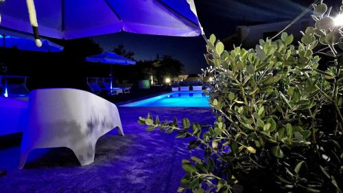 Sassari Cama Y Desayuno | Villa Malvasio Pool and Jacuzzi Room Sassari