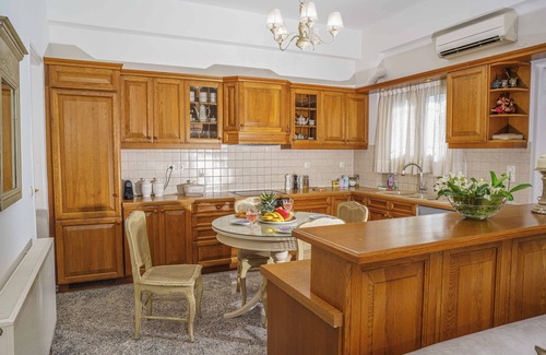 Vathianos Kampos Apartamento | Villa Manetti w/ Private Pool and Garden by Hospi