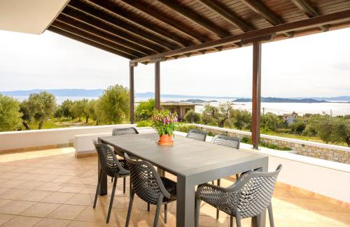 Ouranoupoli Villa | VILLA MANTI