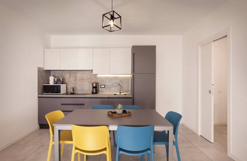 Cisano Apartamento | Villa Manzoni APTO 1, Villa Manzoni APT 1 - appartamento in villa con piscina