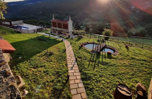 Campo Lameiro Villa | Villa María (320), vistas al valle con piscina