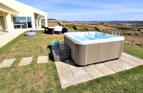 Assenta Villa | "Villa Mar" Preciosa villa, 3 mim de playa, piscina, jacuzzi, vista panorámica.