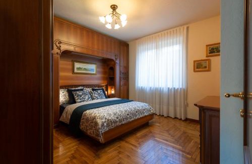 Aosta Apartamento | Villa Mara - Aosta - 200 mq - WiFi - Jacuzzi - Parcheggio - Giardino