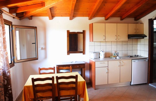 Skiathos Hotel | Villa Maraki