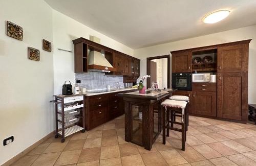 Lerici Villa | Villa Mareluna Stylish Waterfront Villa with Pool Near Sandy Beaches