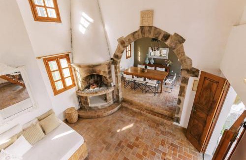 Lindos Villa | Villa Margarita - Ampia villa situated in Lardos