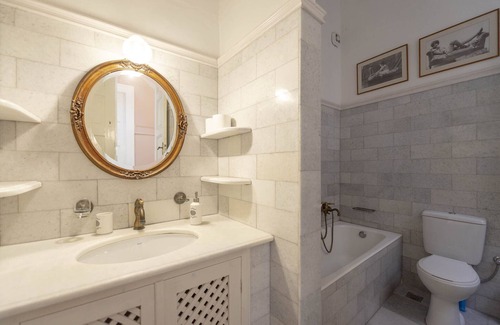 Ermoupoli Hotel | Villa Maria-Syros, Myrsini