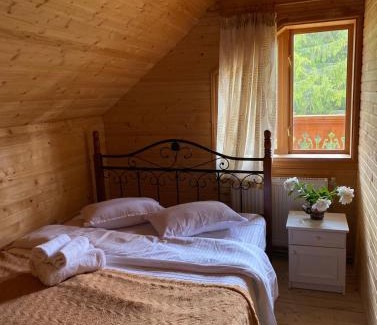 Yablunytsya Casa | Villa Maria