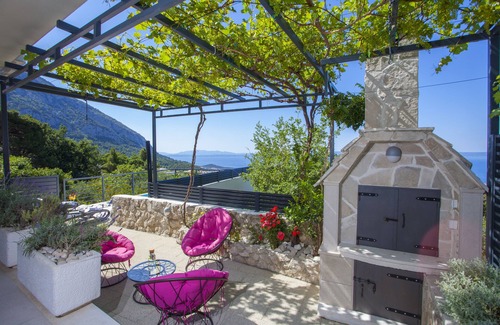 Makarska Villa | Villa Marina - Casa aislada y tranquila para amantes de la naturaleza con vista a la montaña / mar