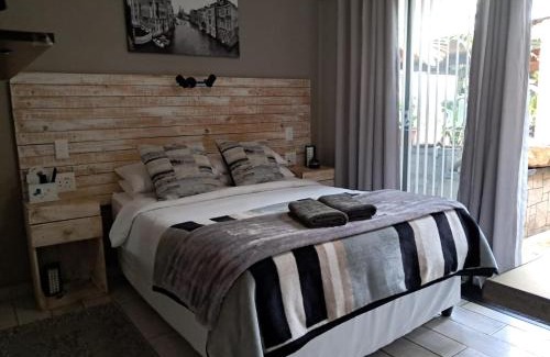 Kraaifontein Casa | Villa Mariss Guesthouse