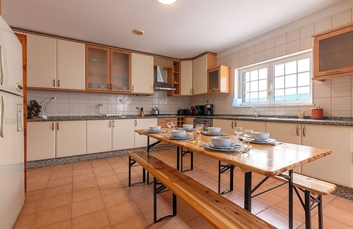 Arruda dos Pisoes Villa | Villa 'Marmeleira Country House' con Terraza Privada, Wi-Fi y Aire Acondicionado