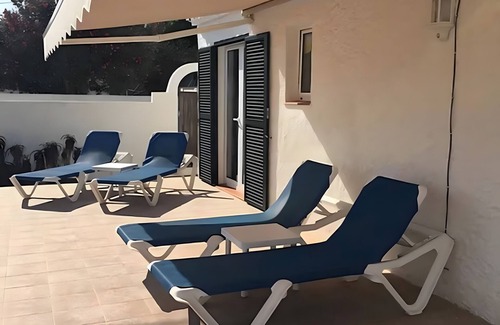 Cala en Porter Villa | Villa 'Marrón' con piscina privada, Wi-Fi y aire acondicionado