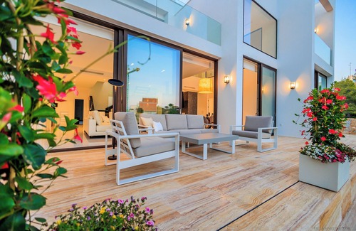Lo Rufete Villa | VILLA MARTIN STONE Las colinas Golf Country club